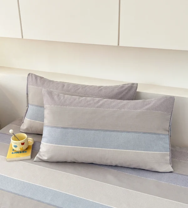 Three satin stripes old coarse cloth（Pillowcase） (1)